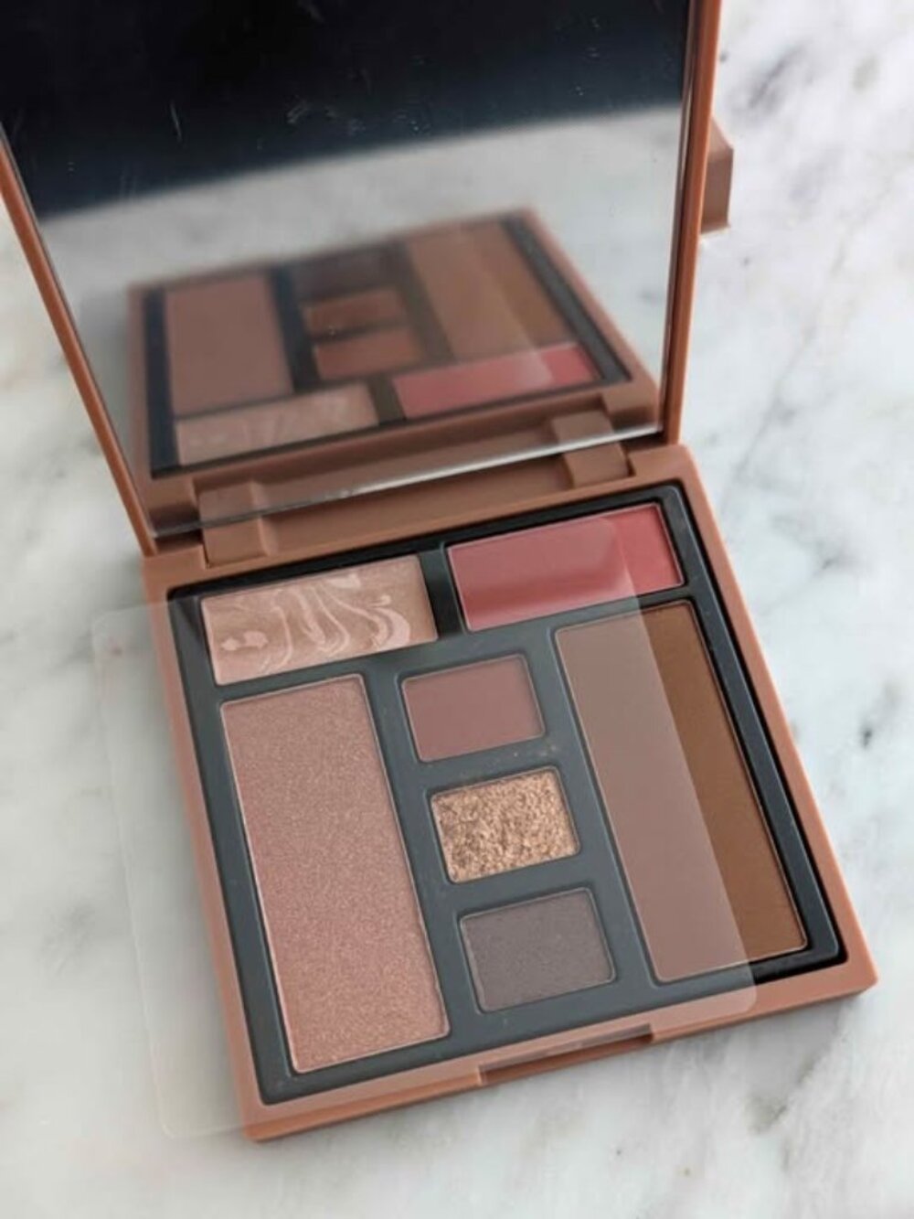 Ciate London Brazilian Glow palette (Medium Dark)